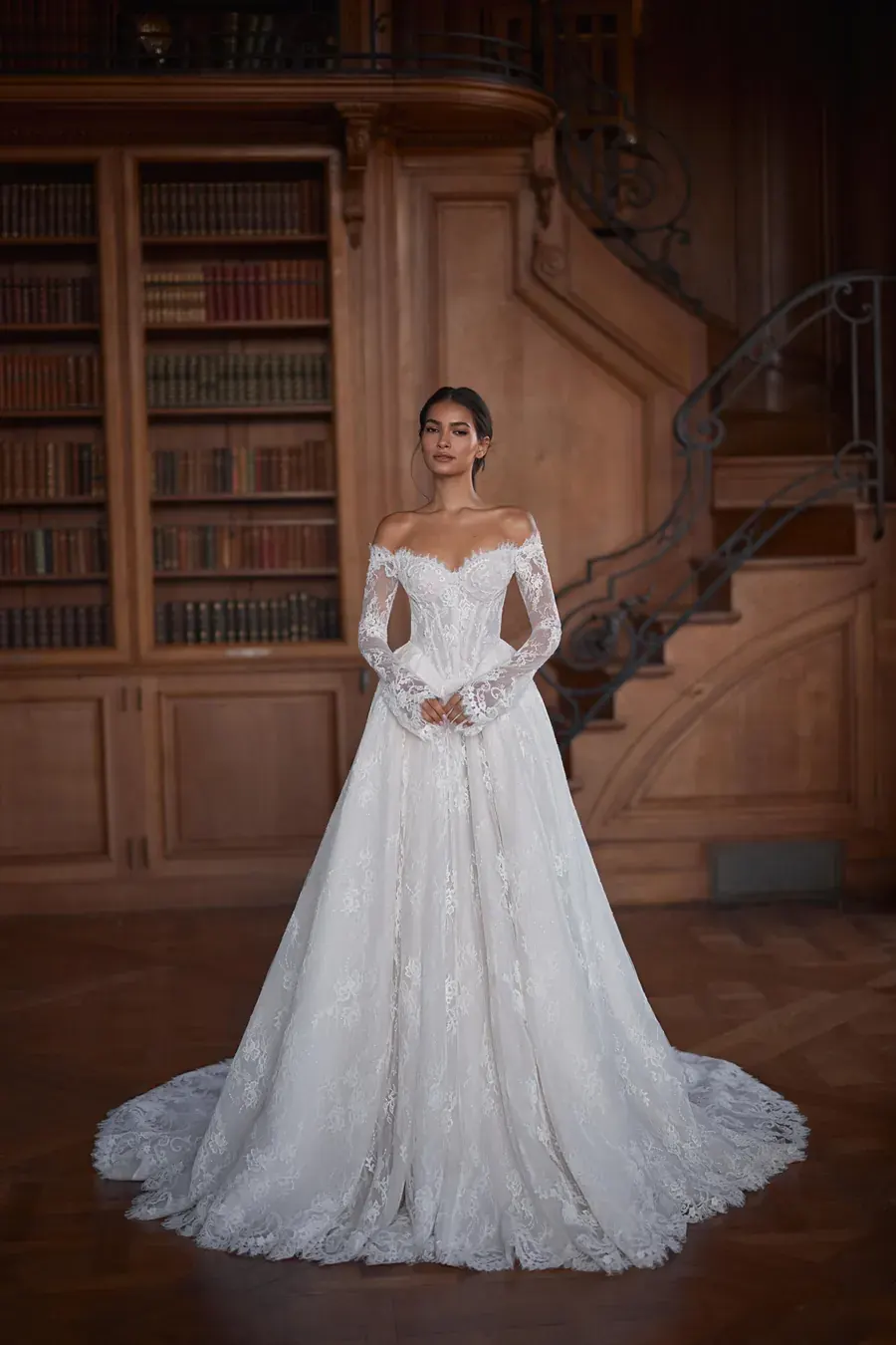 Brautkleid 17 aus unserer Kollektion bei Love Edit in Bamberg